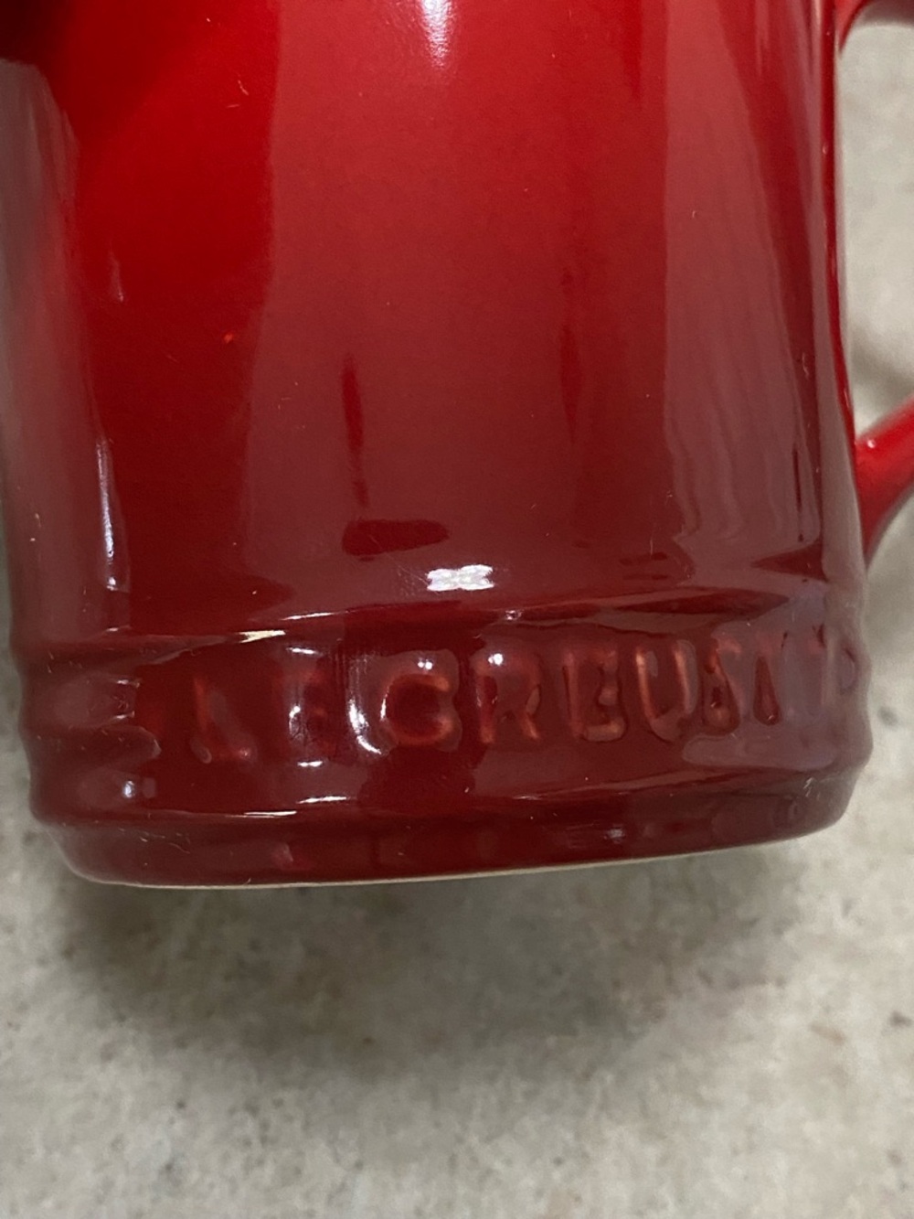 Le Creuset Cherry Red Mug - Picture 3 of 8